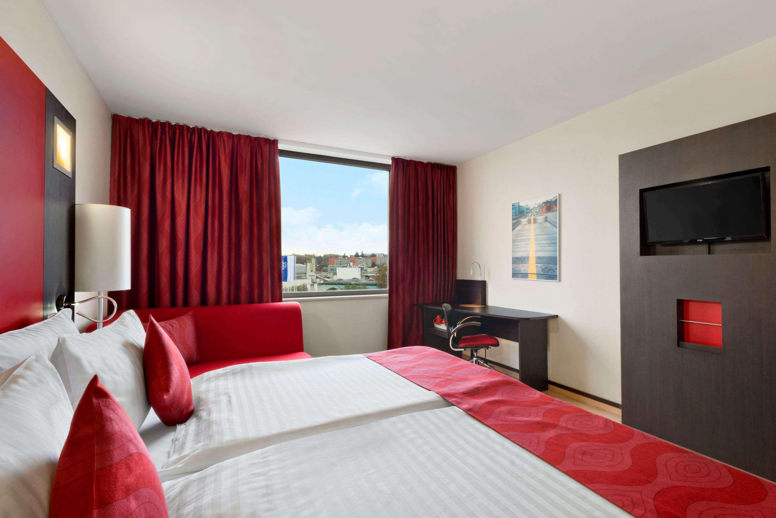 Ramada Encore By Wyndham Geneva Carouge Ngoại thất bức ảnh