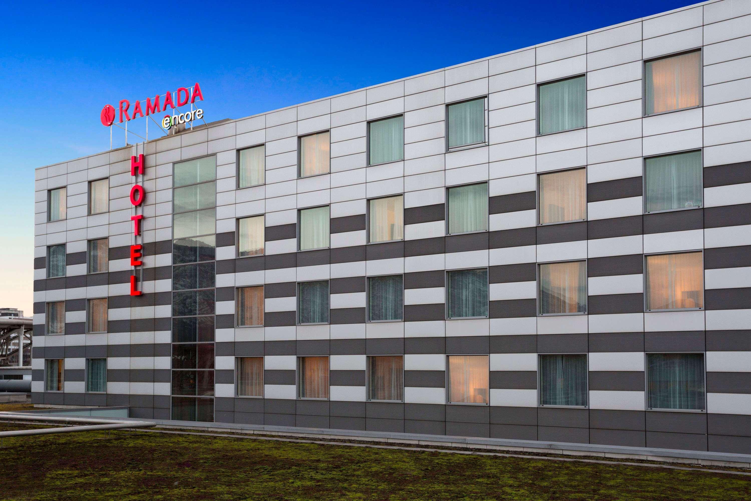 Ramada Encore By Wyndham Geneva Carouge Ngoại thất bức ảnh